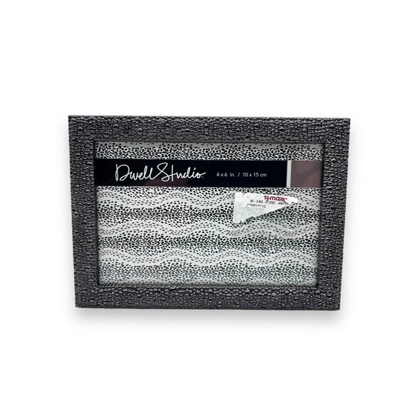DwellStudio Black Pebble Texture 4x6" Picture Frames Set Of 2 - Picture 4 of 10